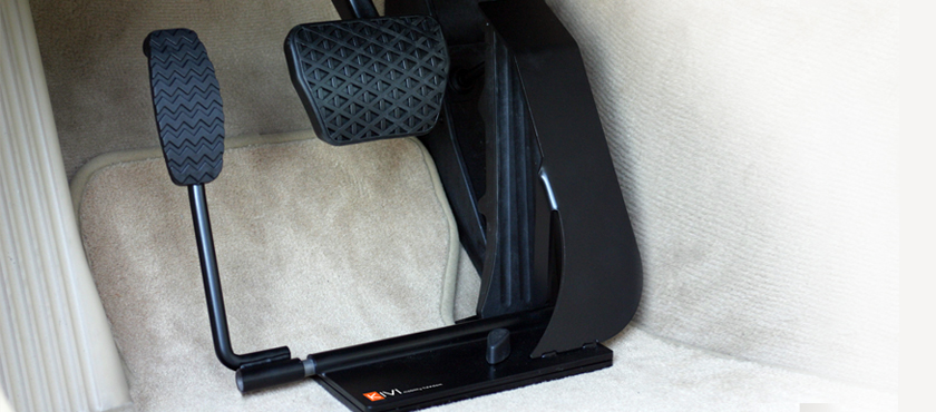 PEDALI ACCELERATORI A SINISTRA